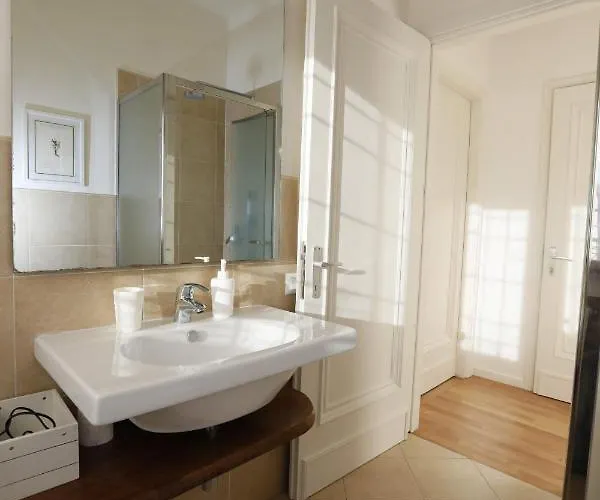 Pisacane61 Bed and Breakfast 3*