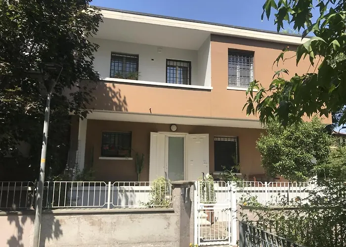 Pisacane61 Bed and Breakfast Μόντενα